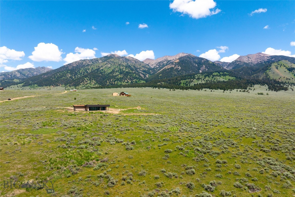 Pine Butte Ranch - Madison County - Residential