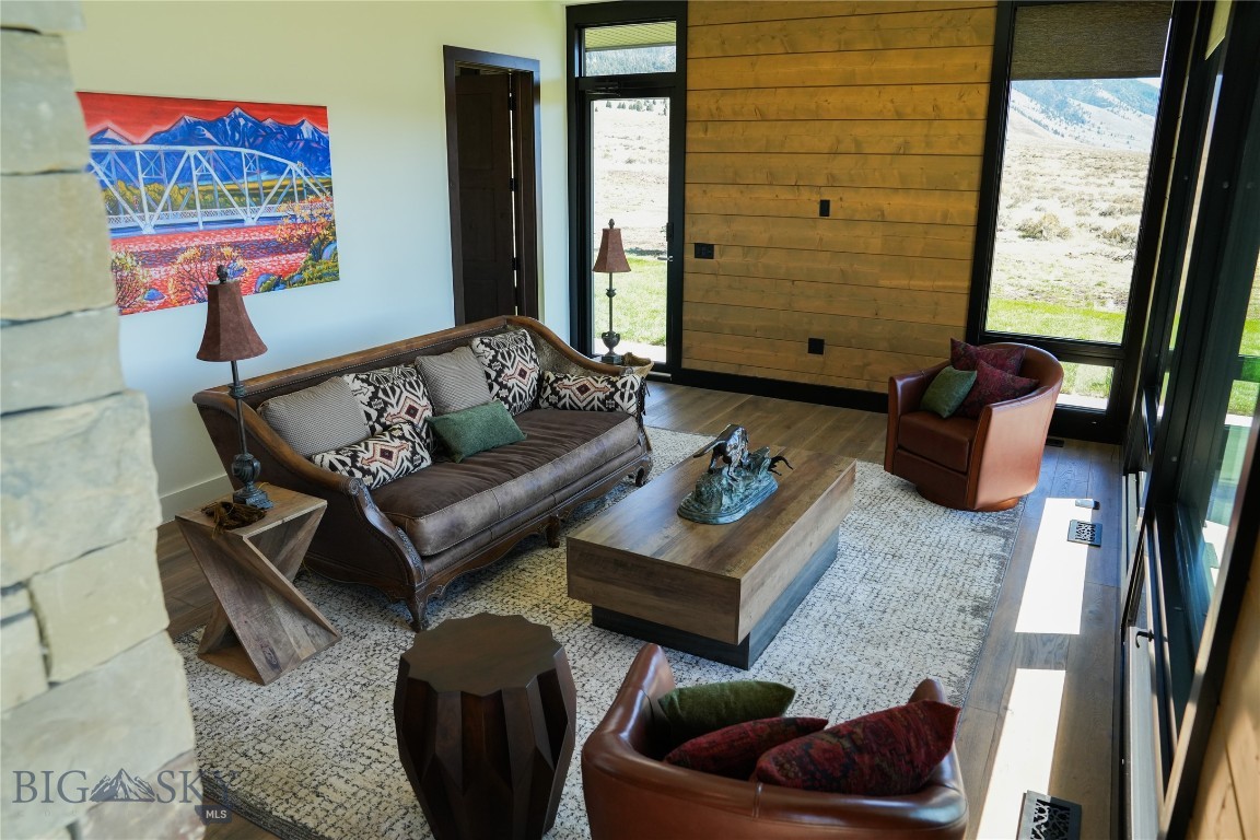Pine Butte Ranch - Madison County - Residential