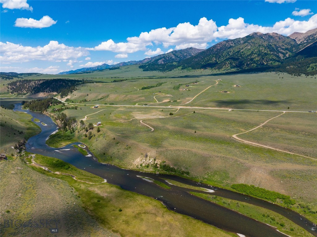 Pine Butte Ranch - Madison County - Residential