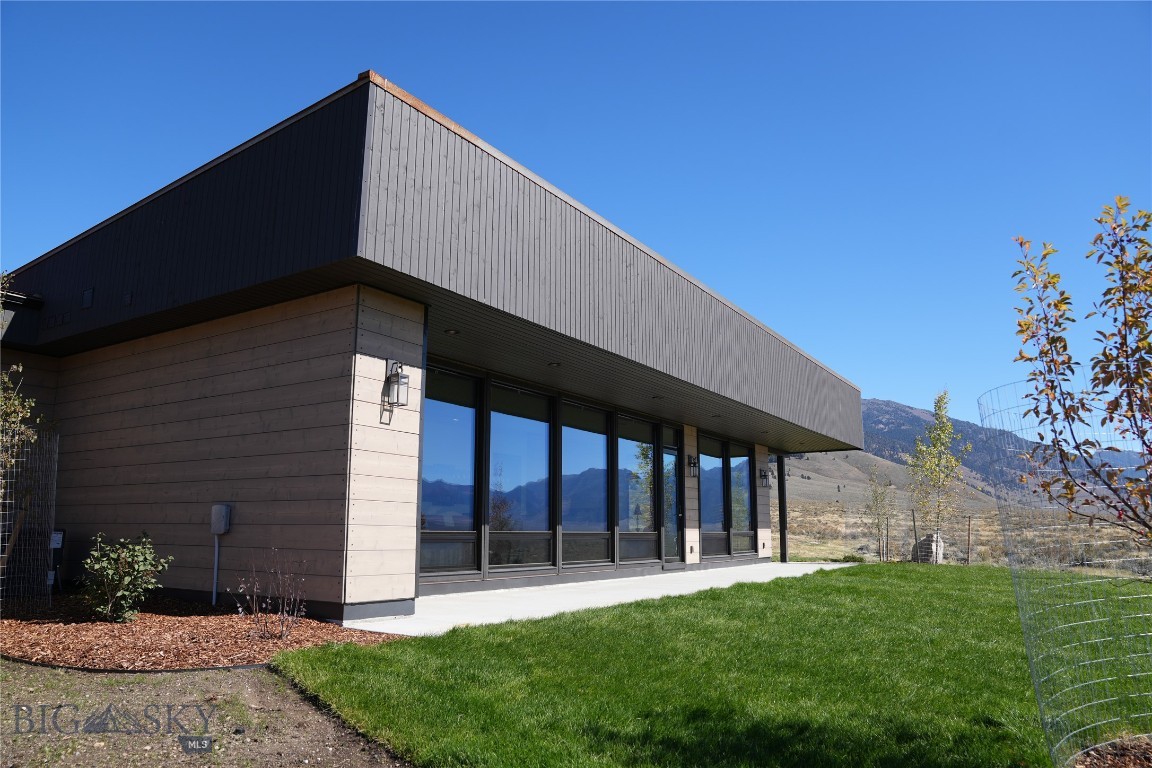 Pine Butte Ranch - Madison County - Residential