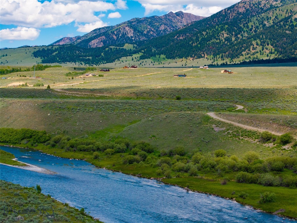 Pine Butte Ranch - Madison County - Residential