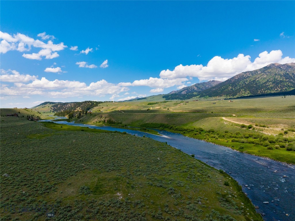 Pine Butte Ranch - Madison County - Residential