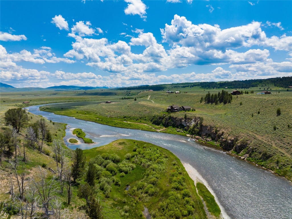 Pine Butte Ranch - Madison County - Residential
