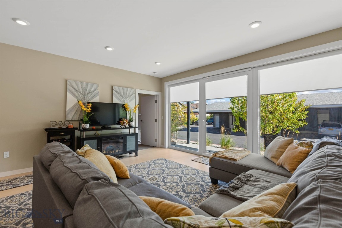 Meadow Creek - Residential