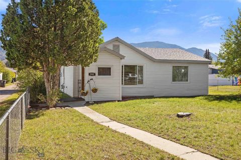 Photo of 2902 Kennedy Ave, Butte, MT 59701 (MLS # 406002)