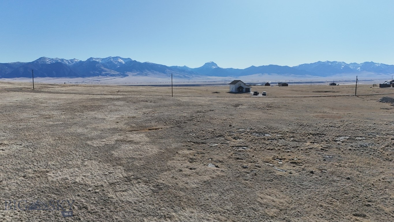 Lot 32 Shining Mountains 1