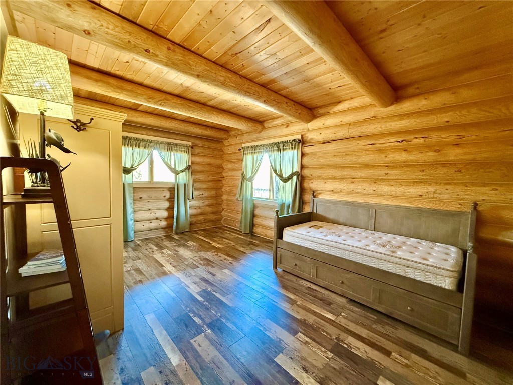 Ponderosa Pines - Residential