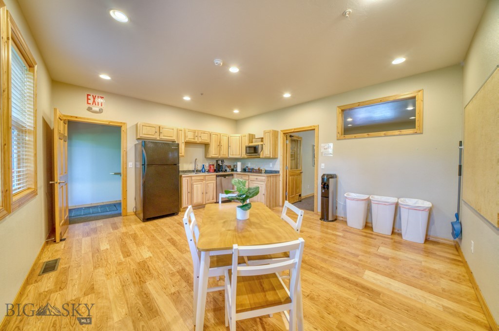 Galactic Park - Commercial Sale