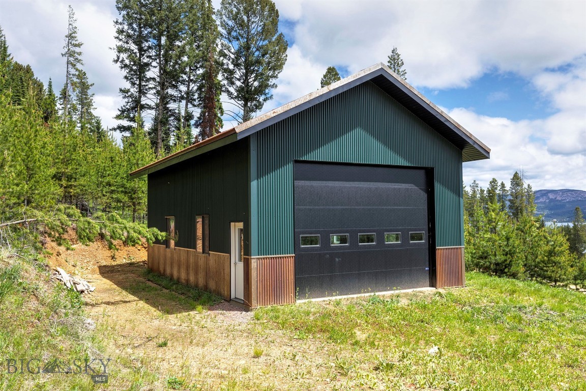 16 Sun Ridge Lane