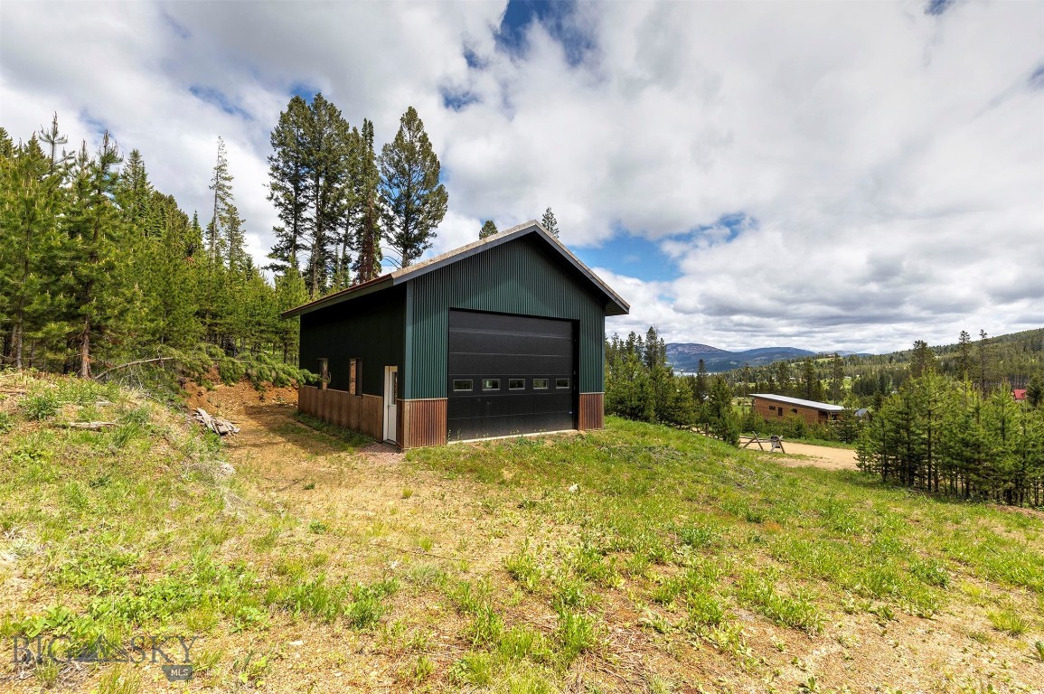 16 Sun Ridge Lane