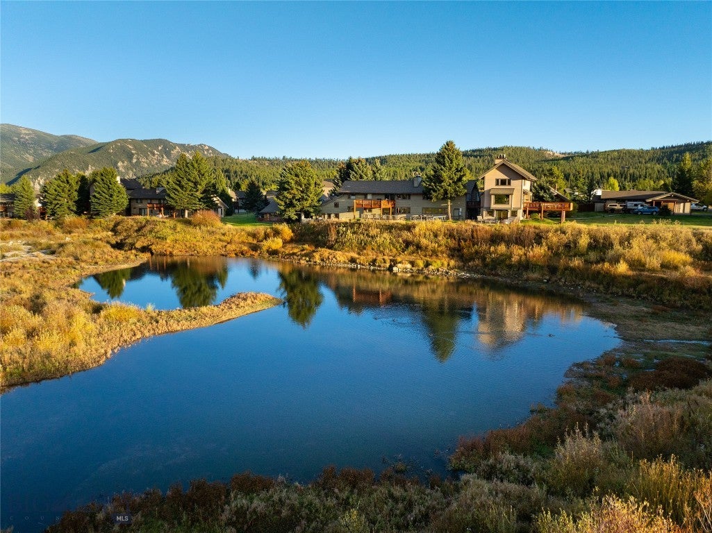 2225 Black Otter Road 48
