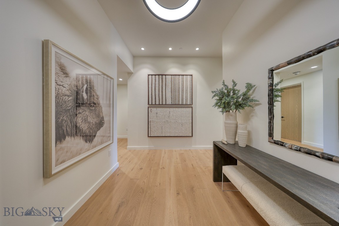 LakeLodge Residences - Residential