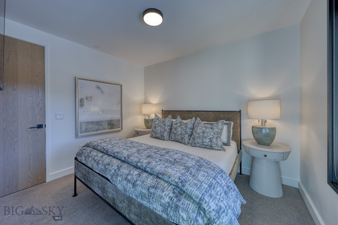 LakeLodge Residences - Residential