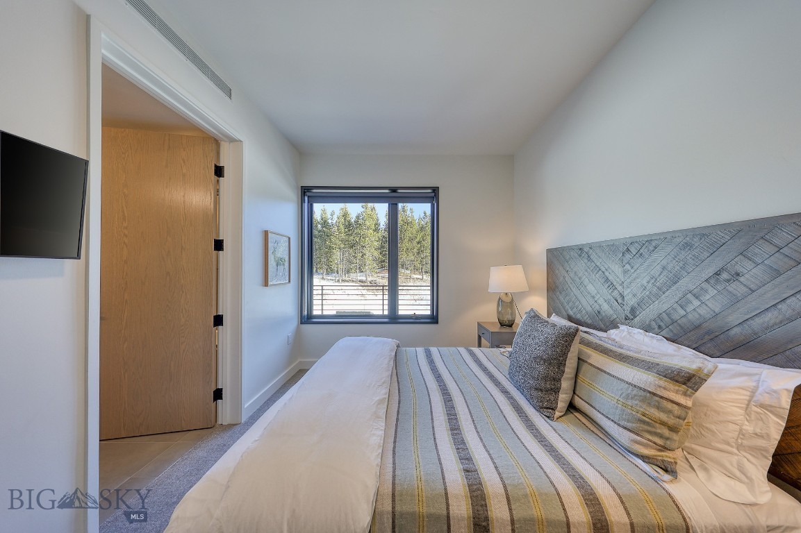 LakeLodge Residences - Residential