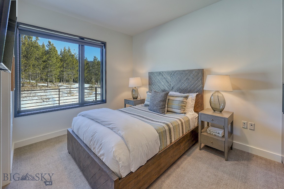 LakeLodge Residences - Residential