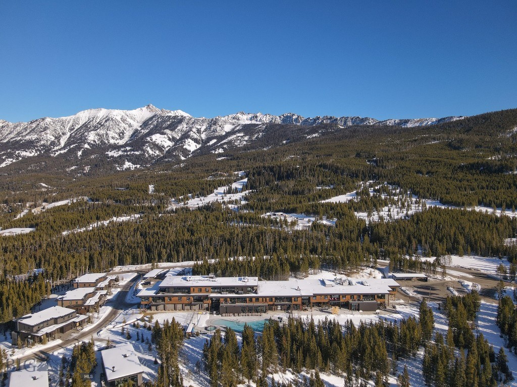 LakeLodge Residences - Residential