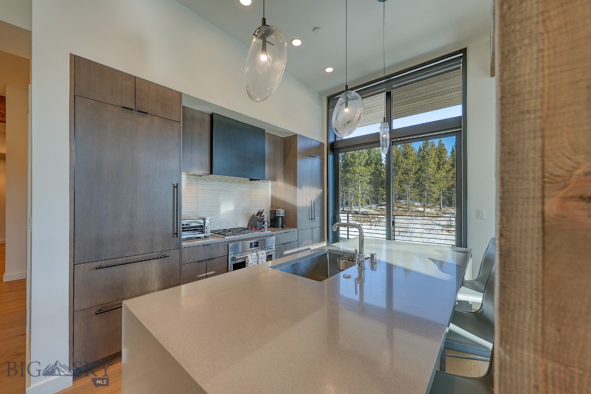 LakeLodge Residences - Residential