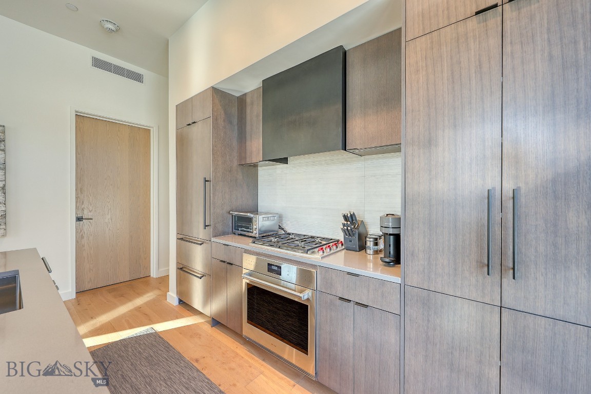 LakeLodge Residences - Residential