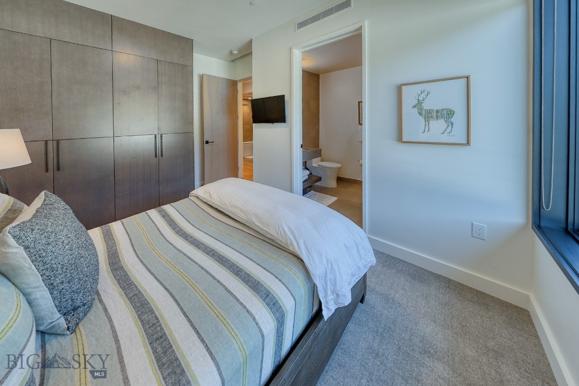 LakeLodge Residences - Residential