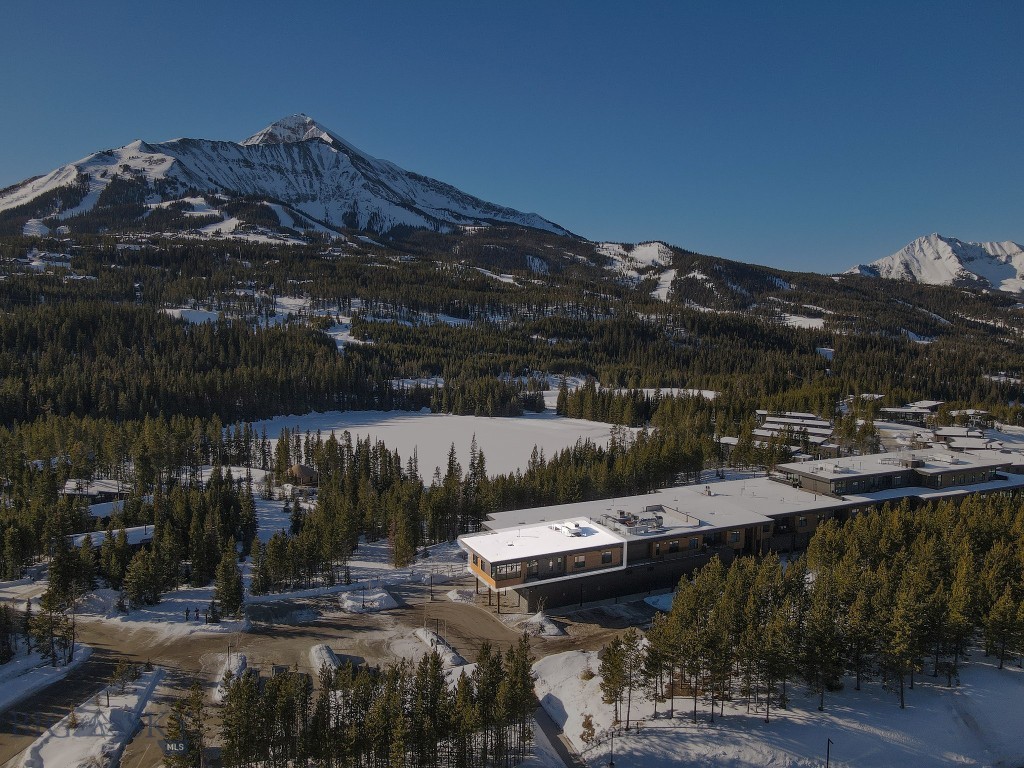 LakeLodge Residences - Residential