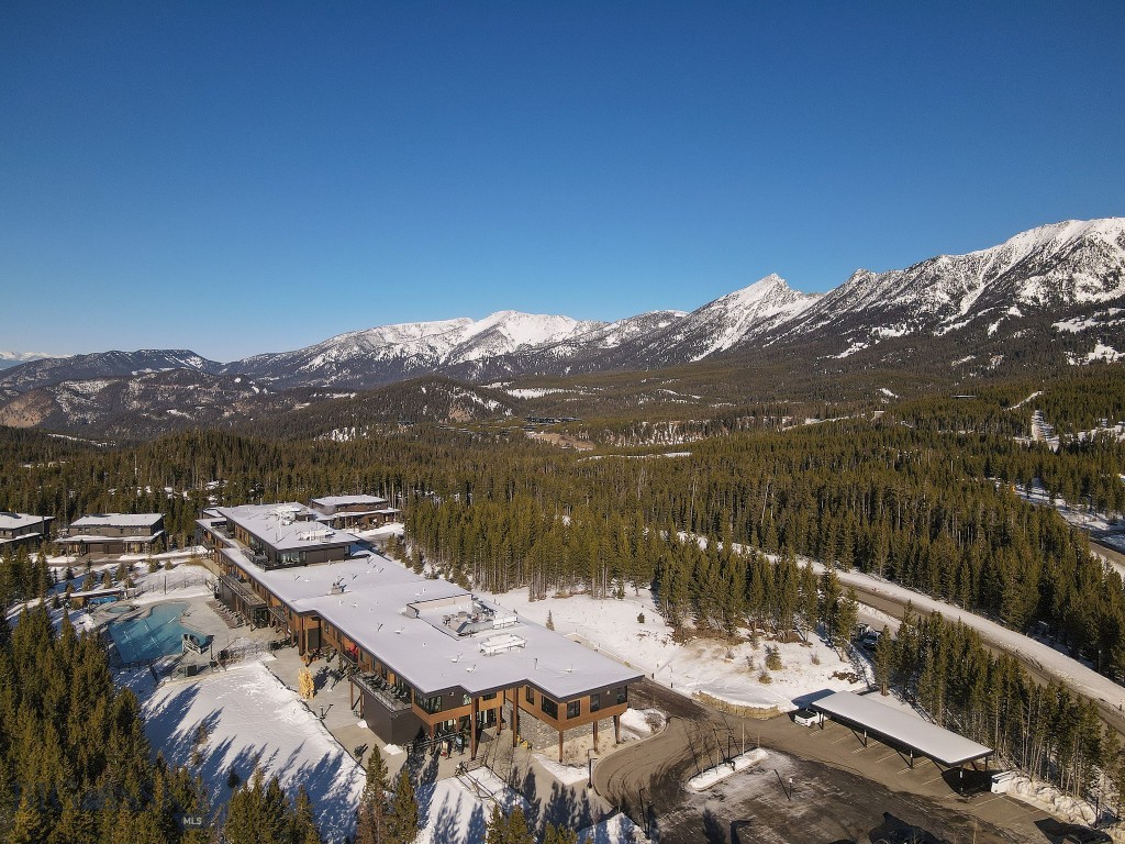 LakeLodge Residences - Residential
