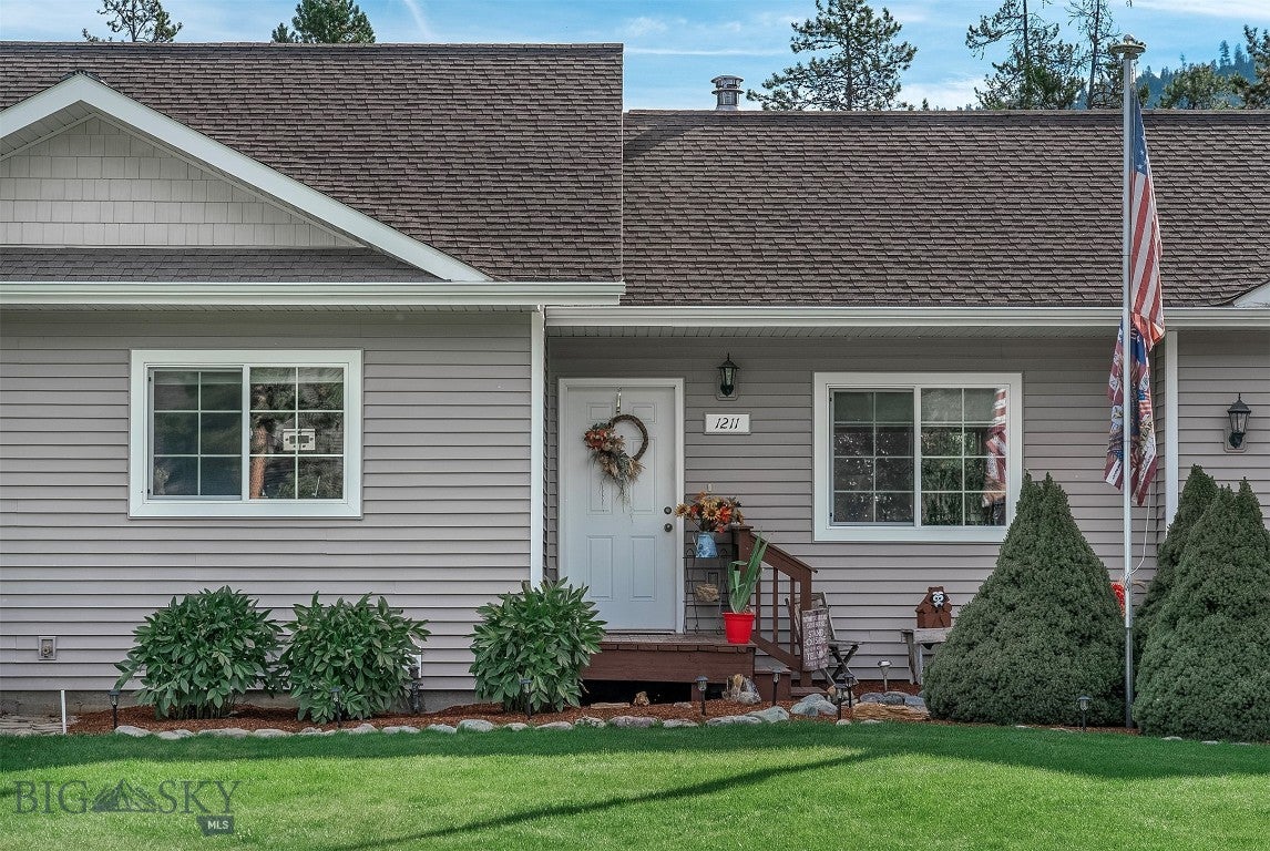 1211 Homesteaders Way
