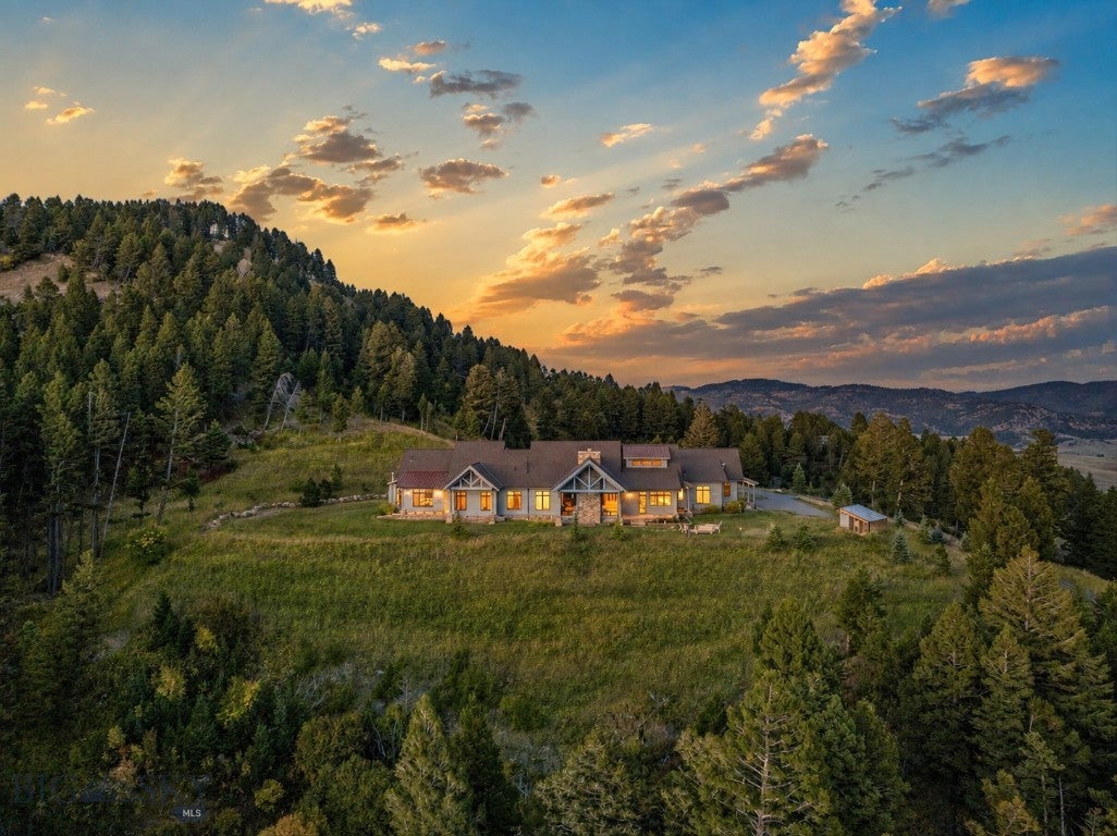 1221 Green Valley Way