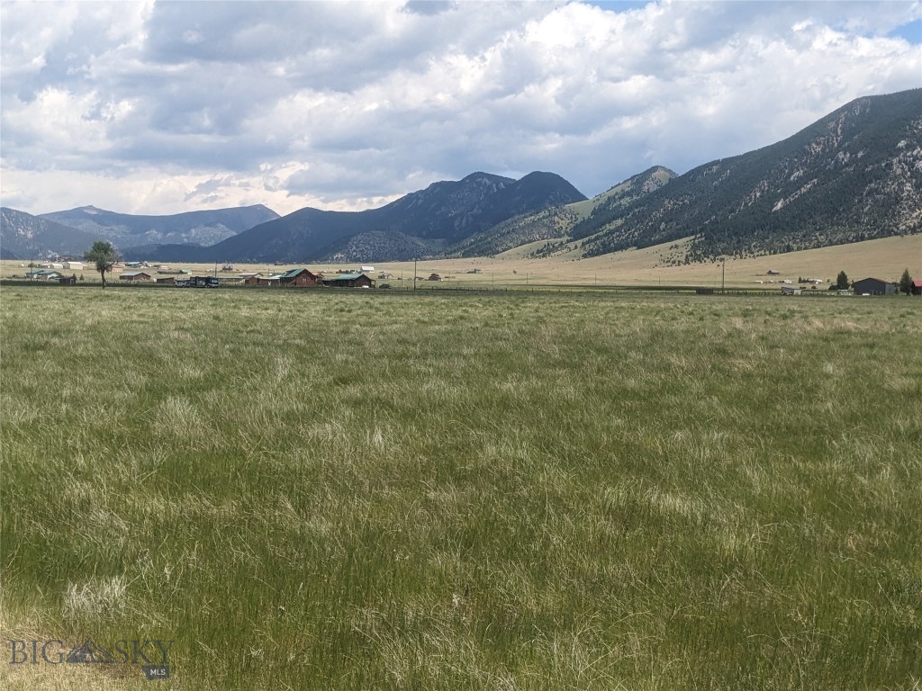 Shining Mountain Airpark - Land