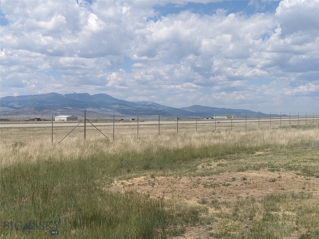 Shining Mountain Airpark - Land