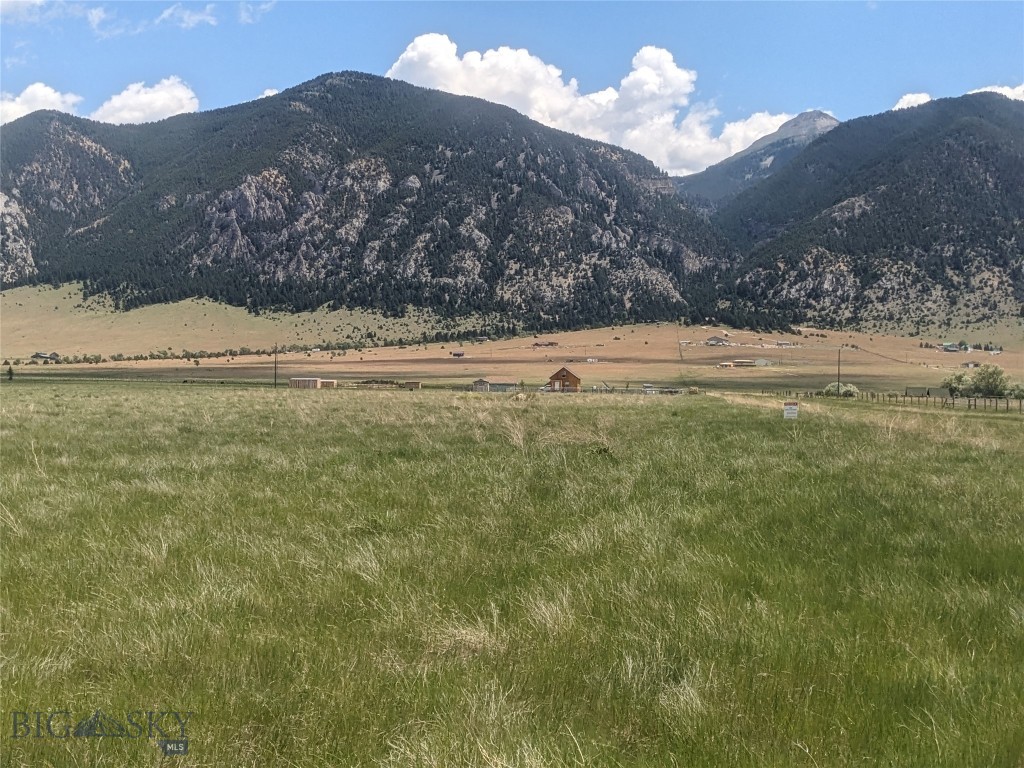 Shining Mountain Airpark - Land