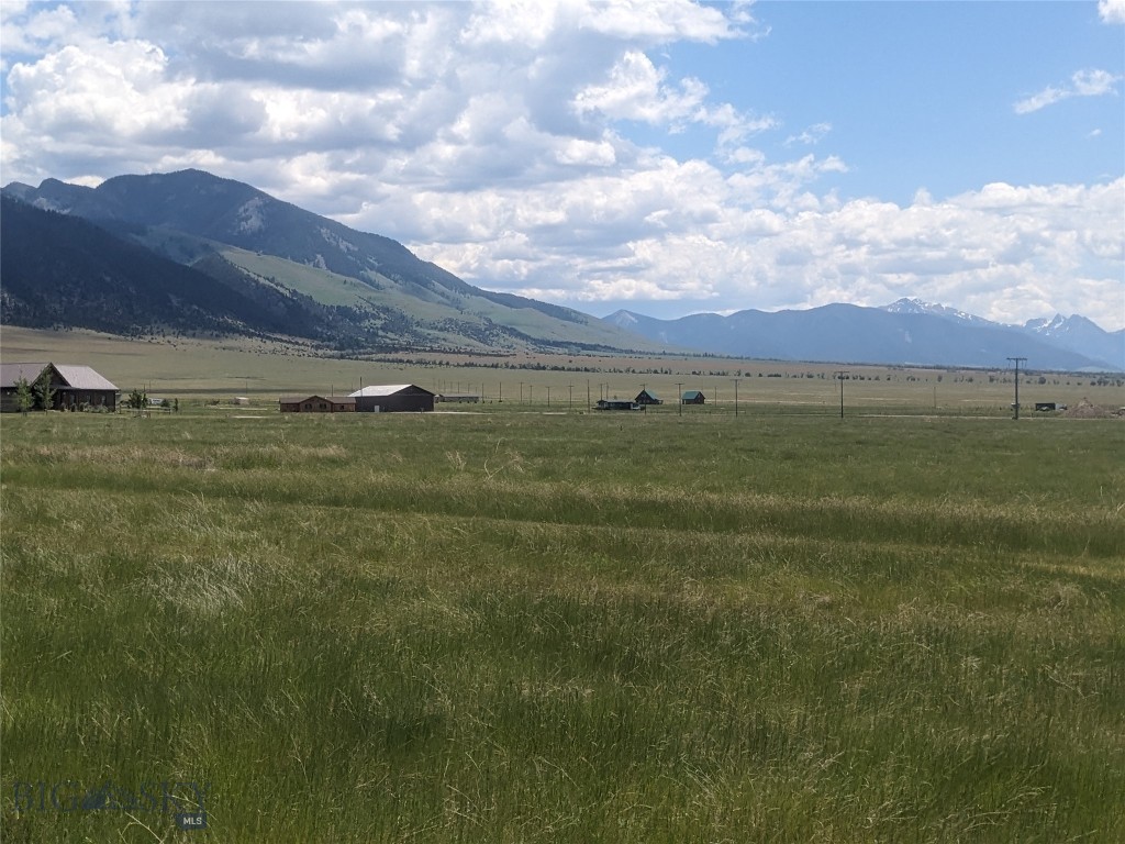 Shining Mountain Airpark - Land