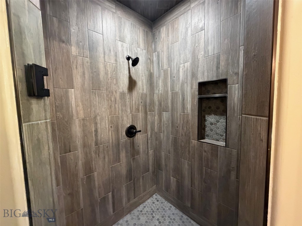 Shadow Ridge - Residential