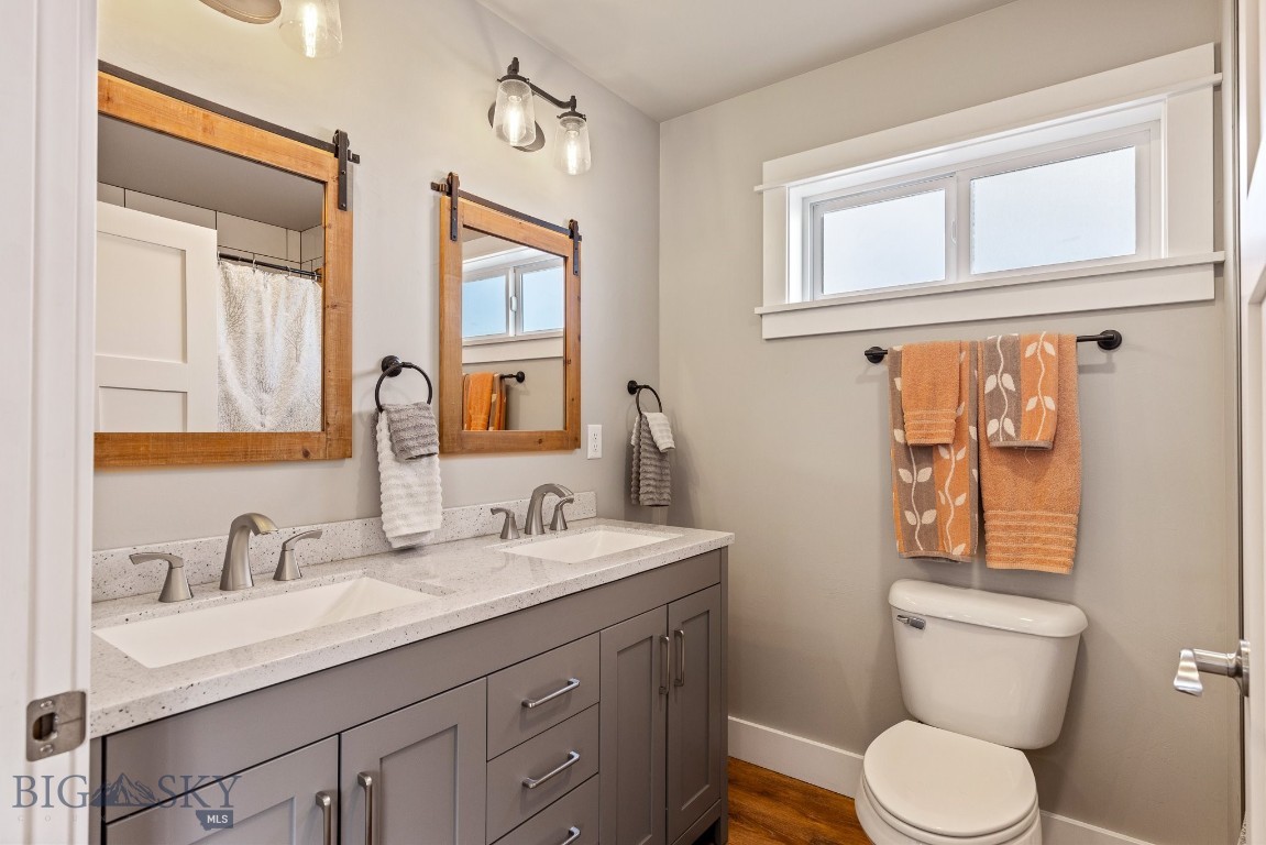 Livingston, Montana 59047, United States, 5 Bedrooms Bedrooms, ,3 BathroomsBathrooms,Residential,Active,15785