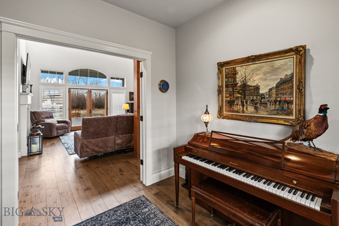 Bozeman, Montana 59715, United States, 4 Bedrooms Bedrooms, ,4 BathroomsBathrooms,Residential,Contingent,60542