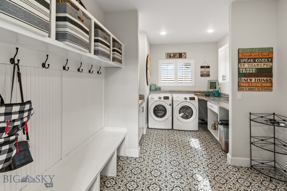 Bozeman, Montana 59715, United States, 4 Bedrooms Bedrooms, ,4 BathroomsBathrooms,Residential,Contingent,60542