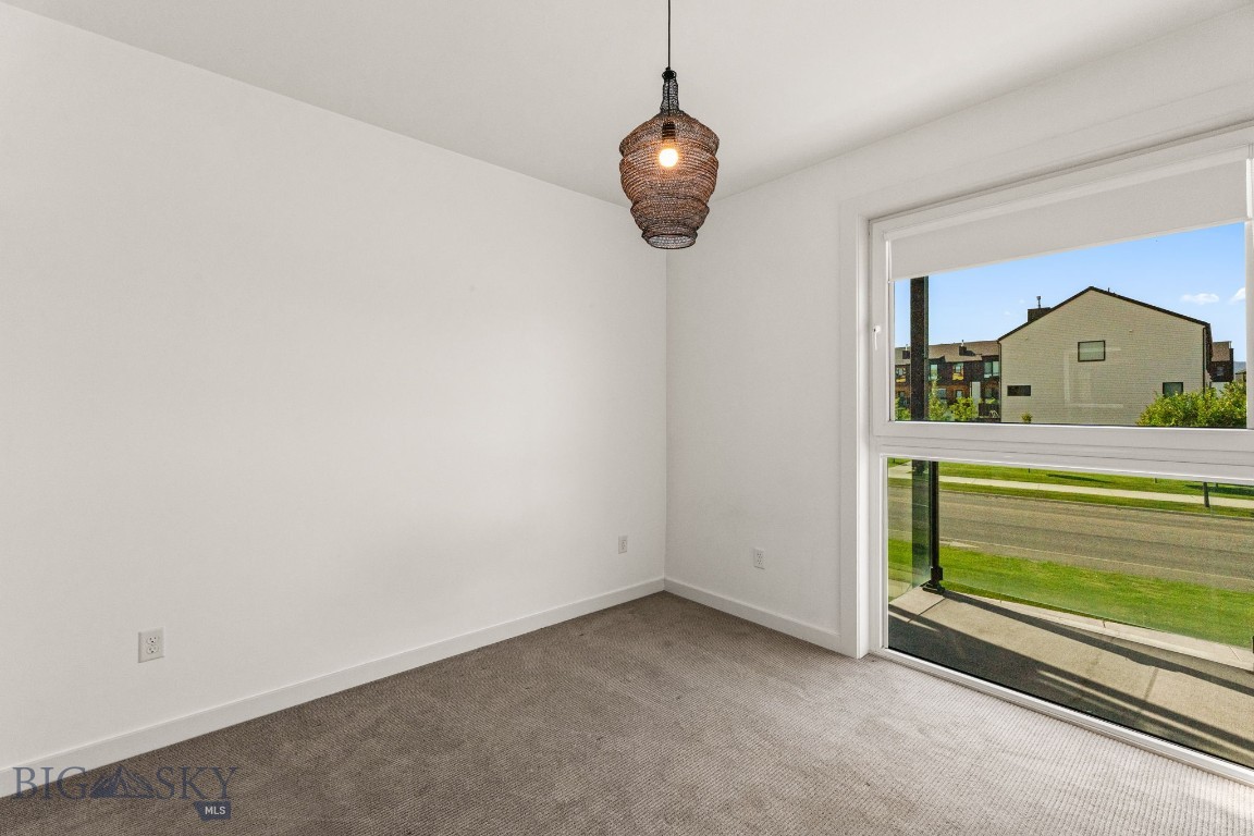 Bozeman, Montana 59718, United States, 1 Bedroom Bedrooms, ,1 BathroomBathrooms,Residential,Pending,180565