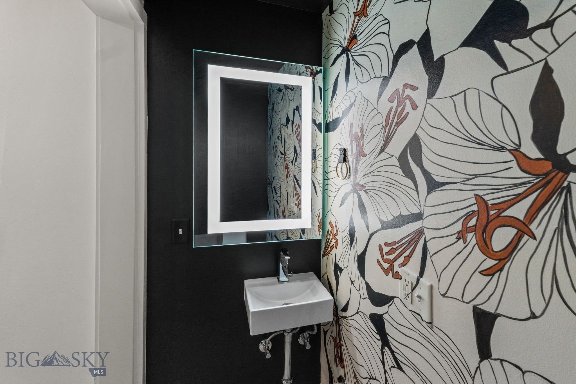 Bozeman, Montana 59718, United States, 1 Bedroom Bedrooms, ,1 BathroomBathrooms,Residential,Pending,180565