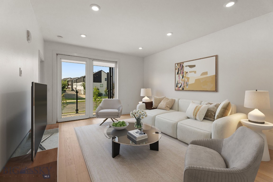 Bozeman, Montana 59718, United States, 1 Bedroom Bedrooms, ,1 BathroomBathrooms,Residential,Pending,180565