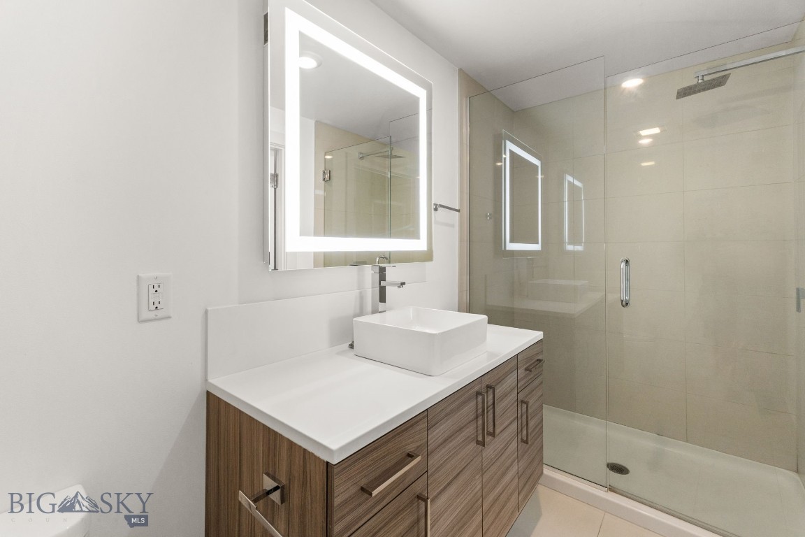 Bozeman, Montana 59718, United States, 1 Bedroom Bedrooms, ,1 BathroomBathrooms,Residential,Pending,180565