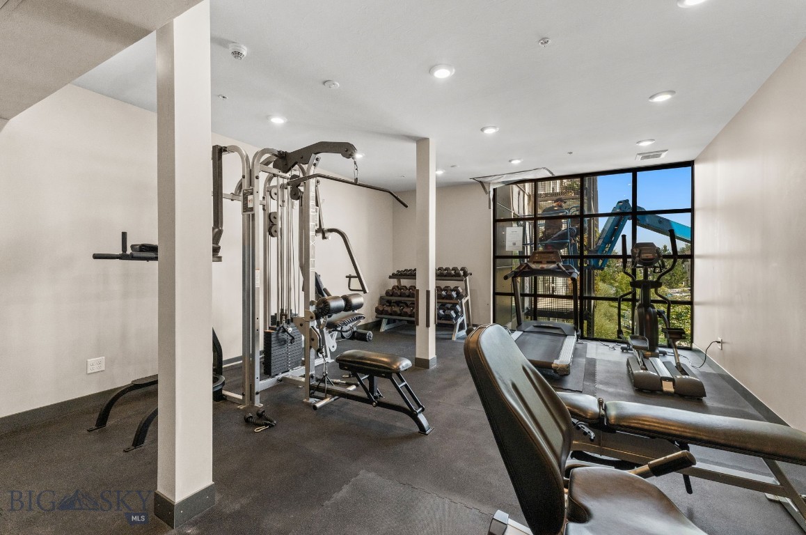 Bozeman, Montana 59718, United States, 1 Bedroom Bedrooms, ,1 BathroomBathrooms,Residential,Pending,180565