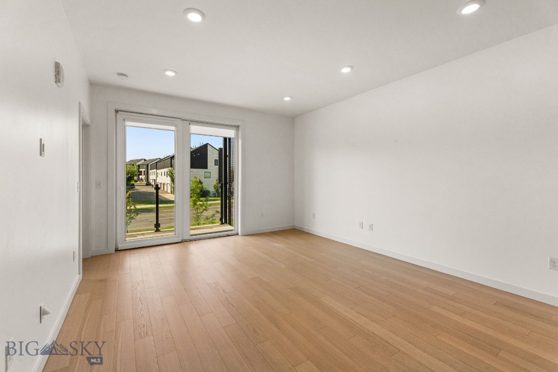 Bozeman, Montana 59718, United States, 1 Bedroom Bedrooms, ,1 BathroomBathrooms,Residential,Pending,180565