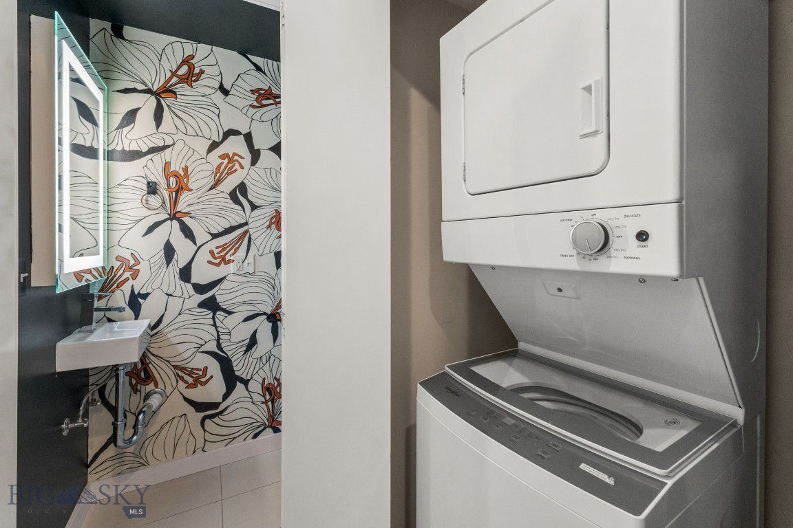 Bozeman, Montana 59718, United States, 1 Bedroom Bedrooms, ,1 BathroomBathrooms,Residential,Pending,180565