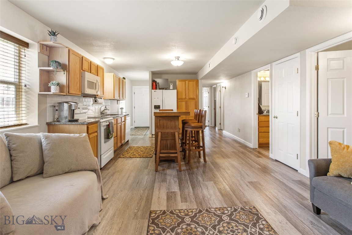 Butte, Montana 59701, United States, 4 Bedrooms Bedrooms, ,2 BathroomsBathrooms,Residential,Contingent,157719