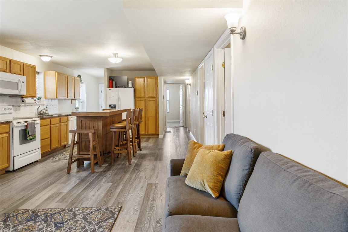 Butte, Montana 59701, United States, 4 Bedrooms Bedrooms, ,2 BathroomsBathrooms,Residential,Contingent,157719