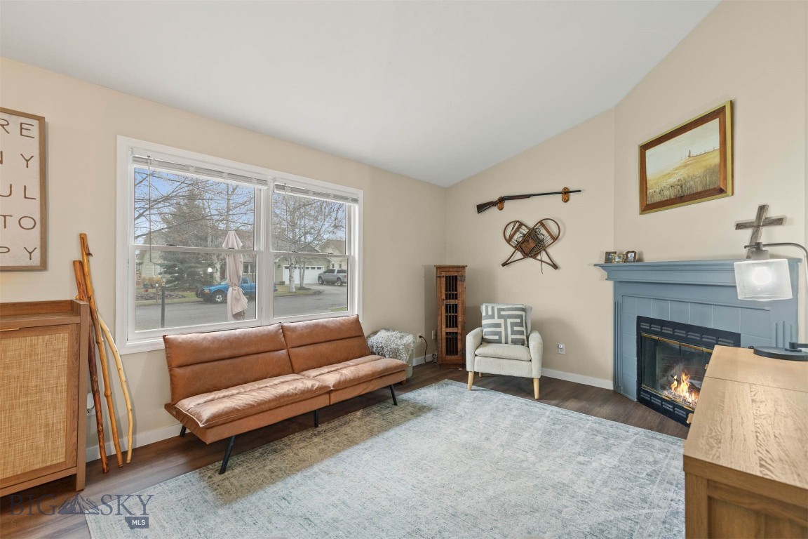 307 N Sheridan Avenue