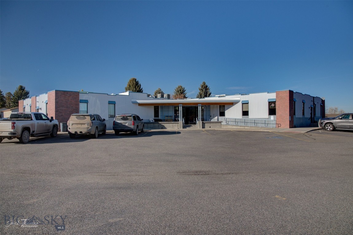 2501 Belt View Drive