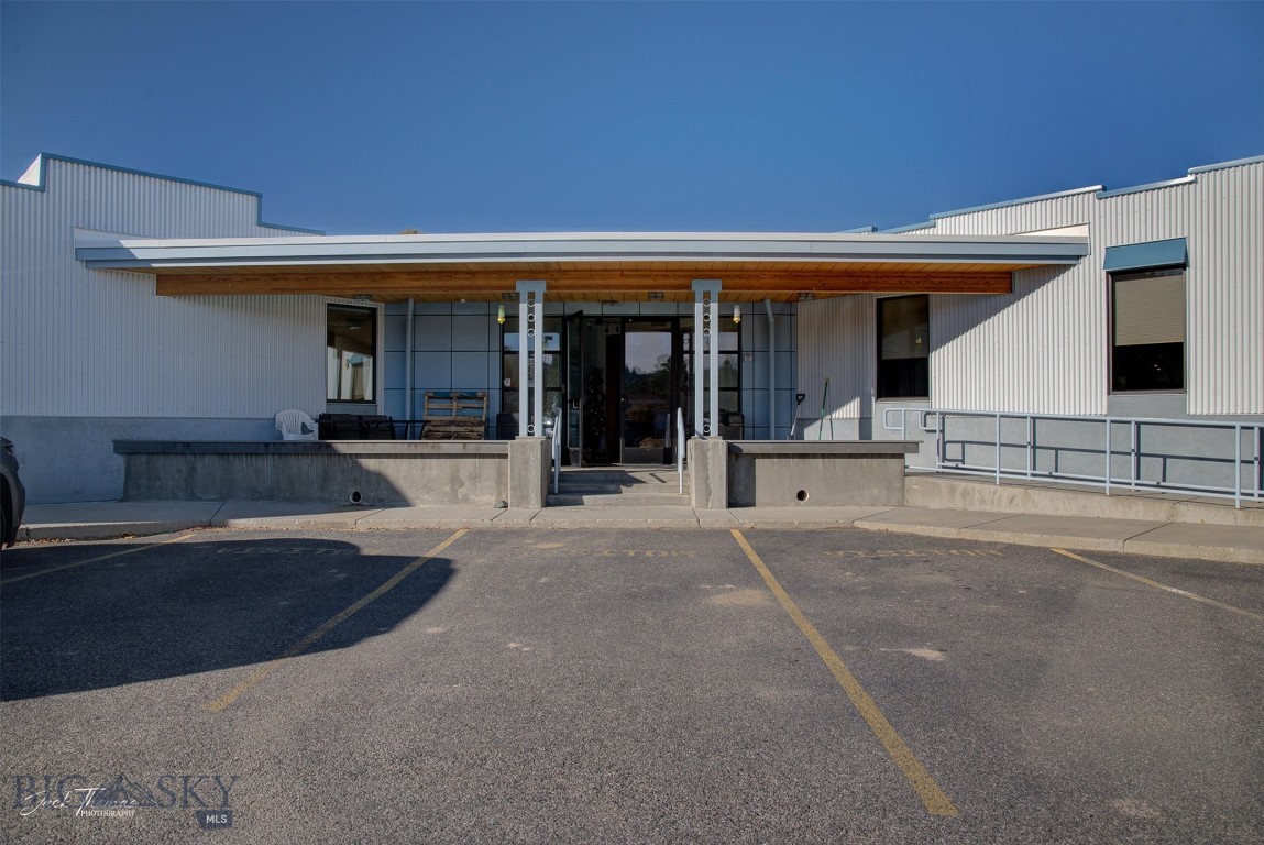 2501 Belt View Drive