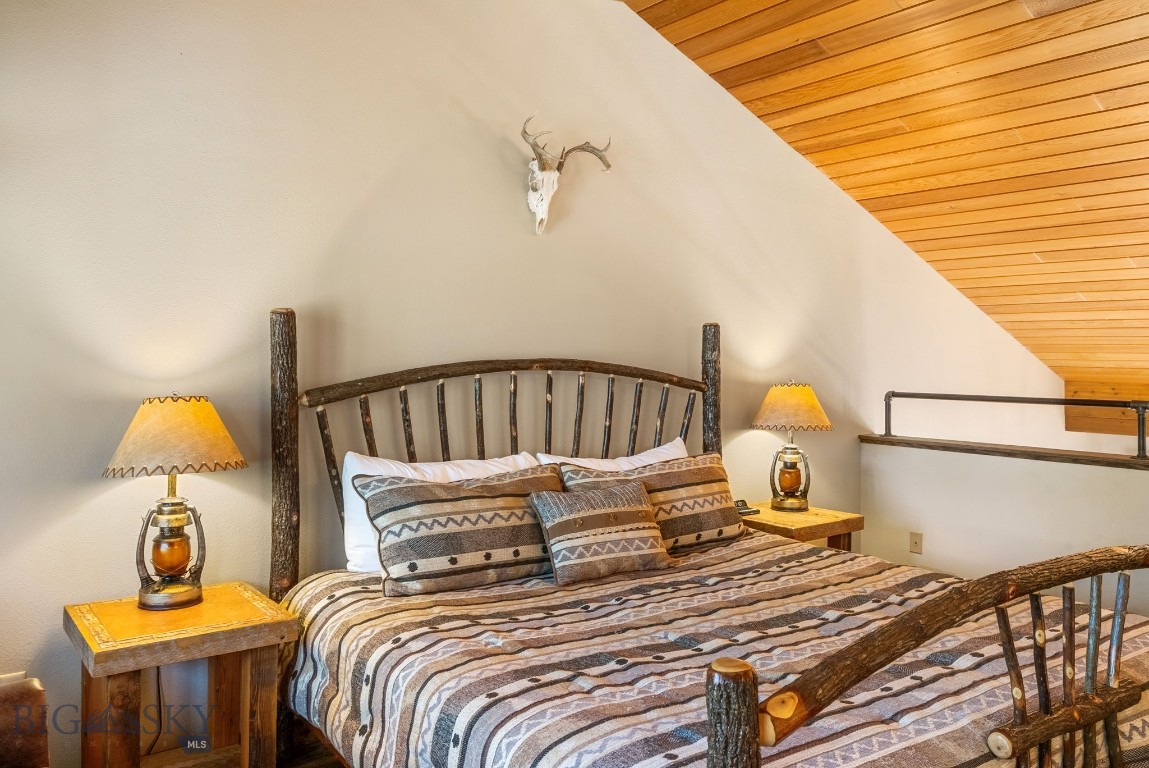 Big Sky Hidden Village Condo - Residential