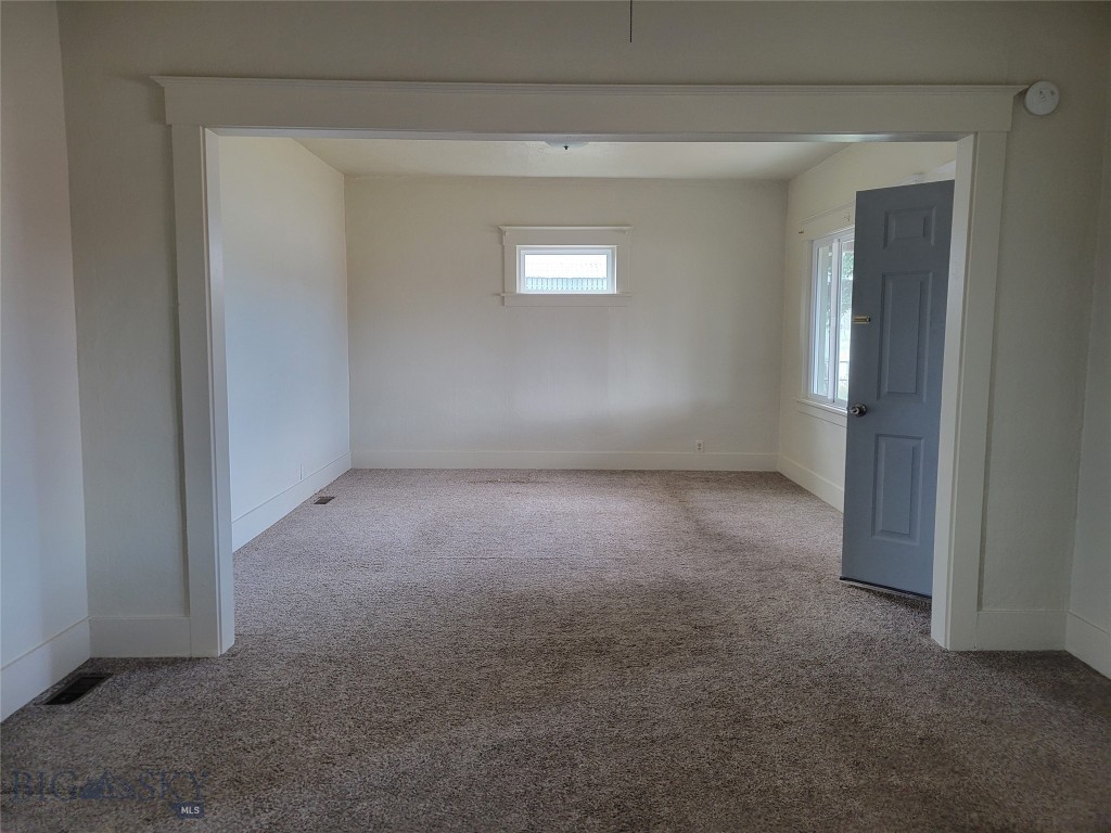 Butte, Montana 59701, United States, 3 Bedrooms Bedrooms, ,1 BathroomBathrooms,Residential,Pending,63337