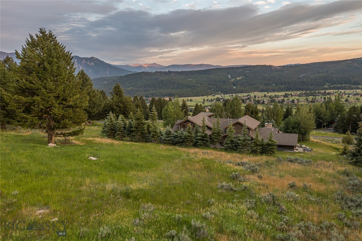 Sweetgrass Hill - Land